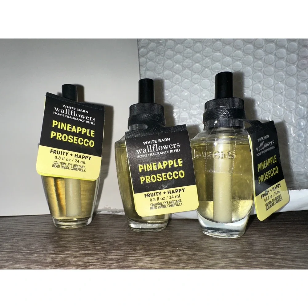 Bath and Body Works White‎ Barn Wallflowers Pineapple Prosecco Fragrance Refills